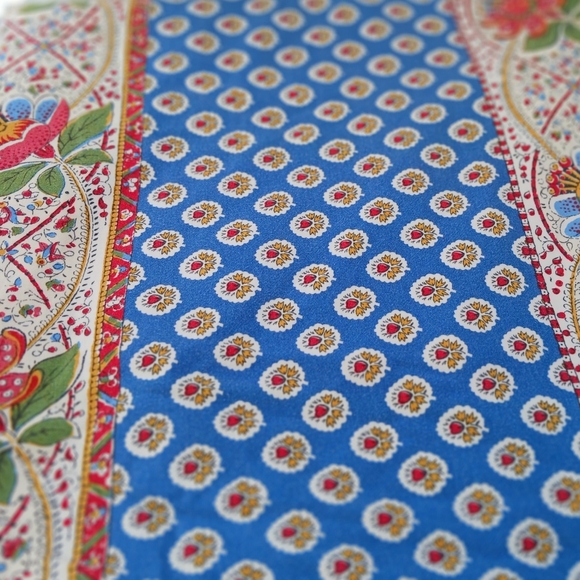 TWO Souleiado Tablecloths Vintage Cotton French Rectangle Red 67x63 Blue 68x61 - Picture 5 of 12